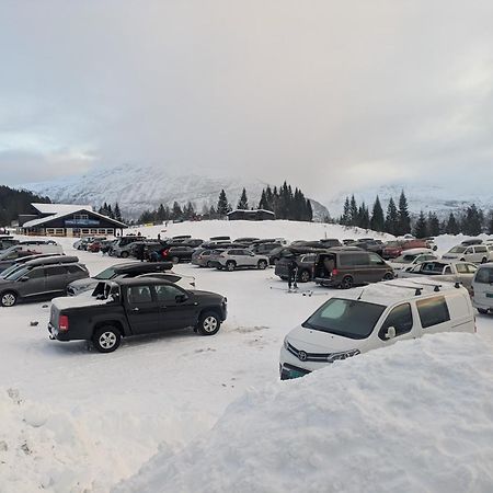 Hytte I Stryn Med Elbil Lader Luaran gambar