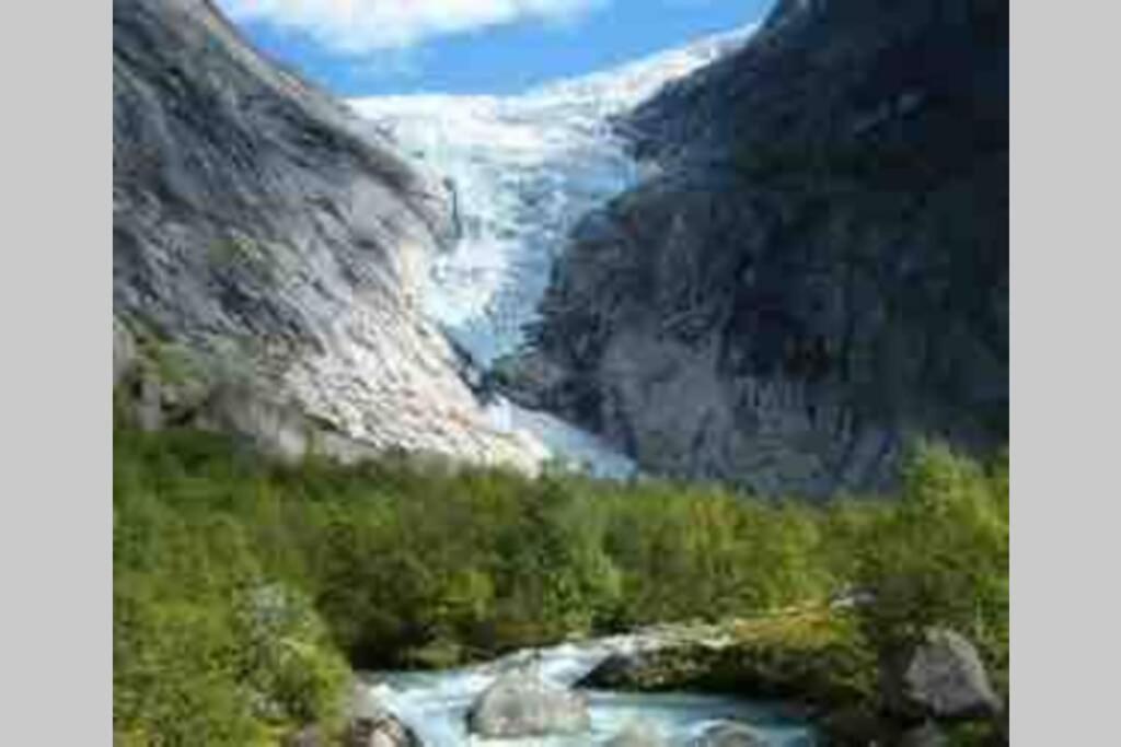 Hytte I Stryn Med Elbil Lader Luaran gambar