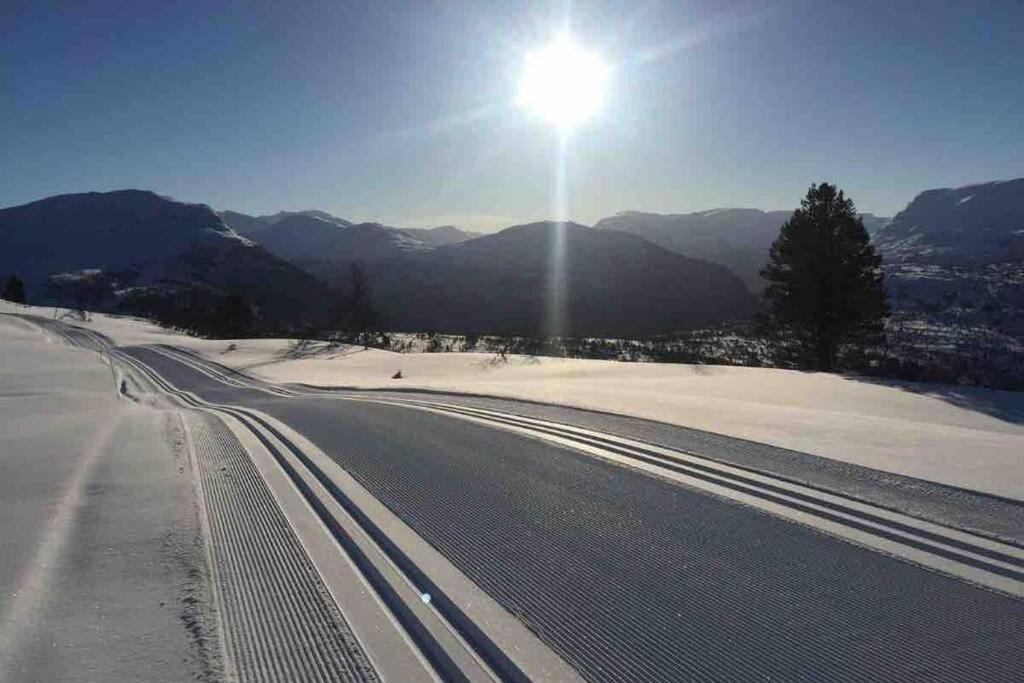 Hytte I Stryn Med Elbil Lader Luaran gambar